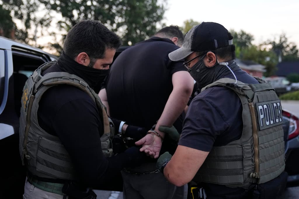 Militares y agresivos agentes de ICE en calles: Trump ya no tiene los límites que lo frenaron en su primer gobierno