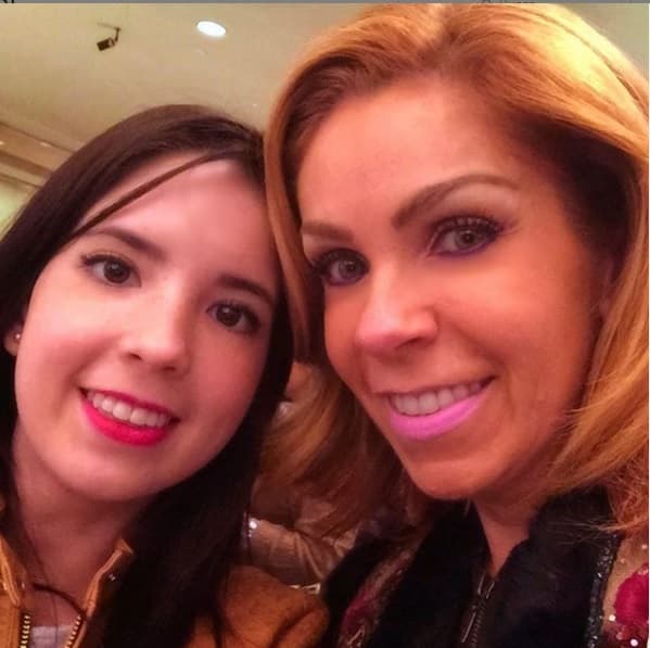 El pasado 23 de septiembre falleció Daniela Santiago Sánchez, la hija de Rocío Sánchez Azuara, víctima del lupus eritomatoso sistémico que padecía. Desde entonces, la conductora de televisión ha revelado algunos detalles de la enfermedad y proceso que vivió su hija.