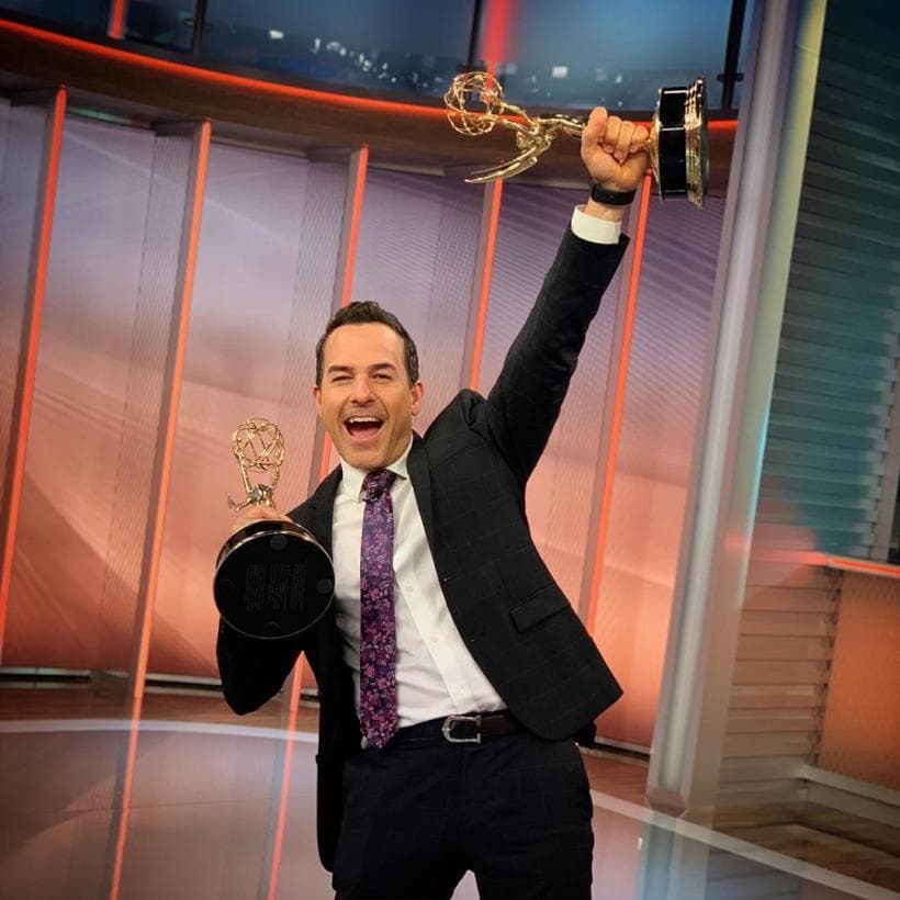 Uno de los momentos más importantes de los 45 años qu hoy despide, fue el haber formado parte del show ganador de un segundo premio Emmy.