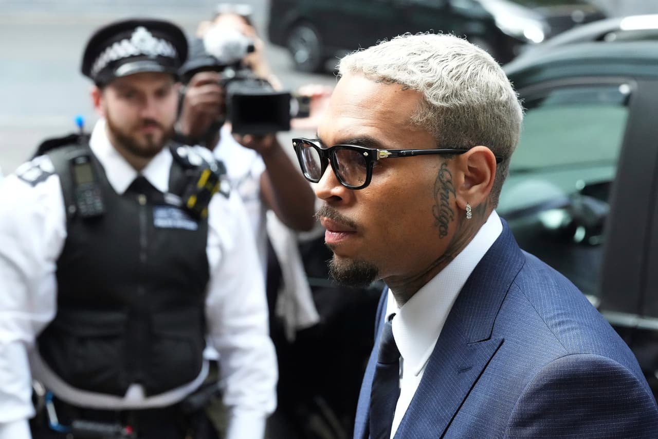 Chris Brown evita la cárcel tras golpear a un productor con una botella hace tres años