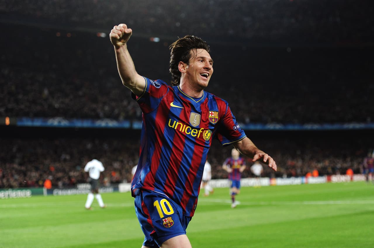 Primer póker (06/04/2010)
<br>- Edad: 22 años y 10 meses.
<br>- Barcelona 4-1 Arsenal
<br>- Tiempo que le llevó marcar los goles: 67 minutos (21’, 37’, 42’, 88’)
<br>- UEFA Champions League