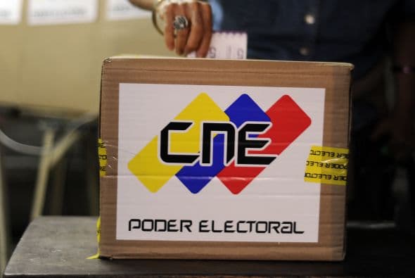 Unos 170 acompañantes internacionales se encuentran en el país, entre éstos un equipo de la Unasur y del estadounidense Centro Carter.