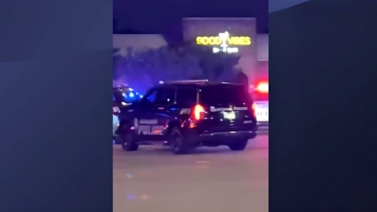 Policía mata a hombre tras ataque con cuchillo en restaurante de Richardson