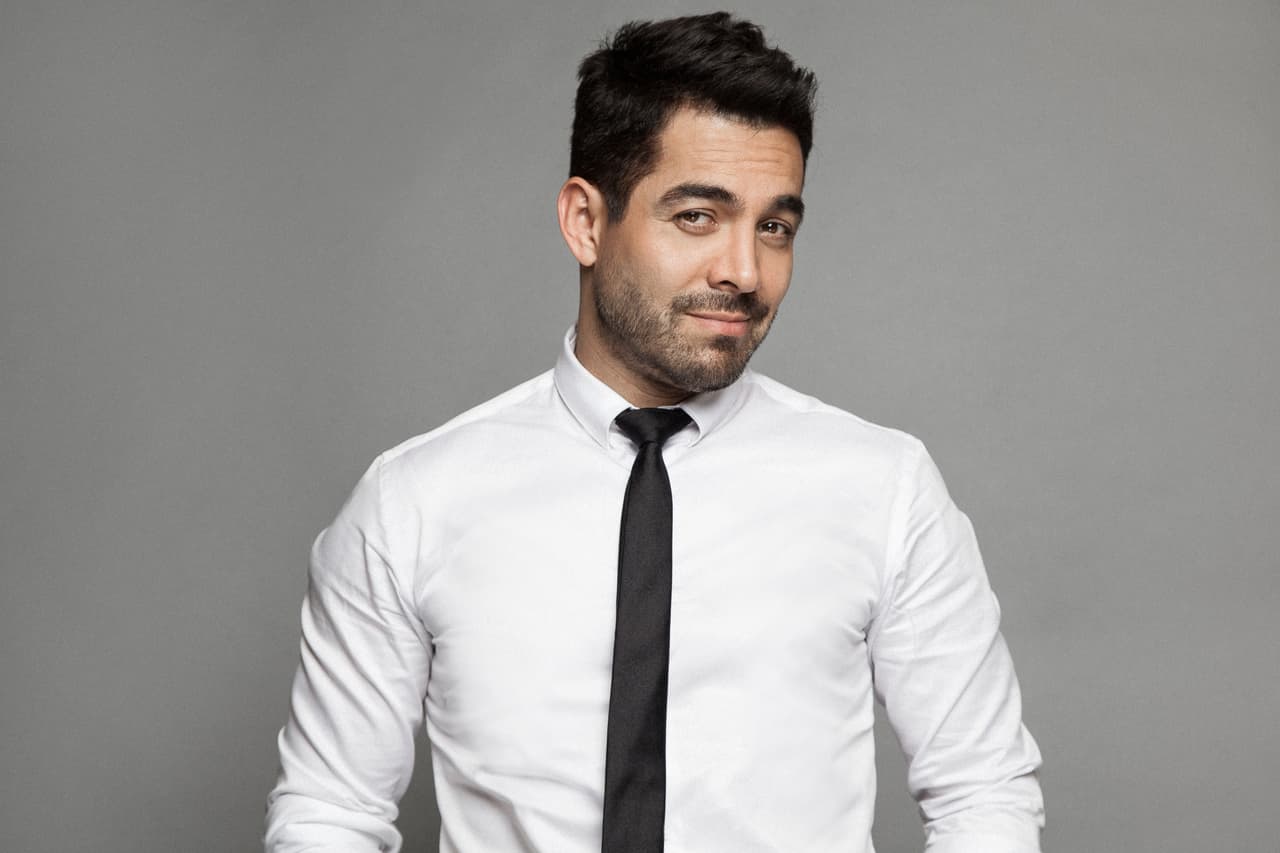 Confunden a Omar Chaparro con Eugenio Derbez 