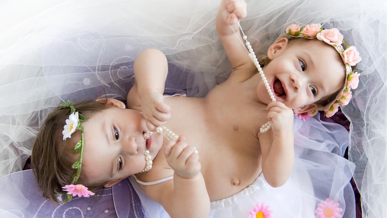 Las siamesas Erika y Eva serán operadas este diciembre en Stanford