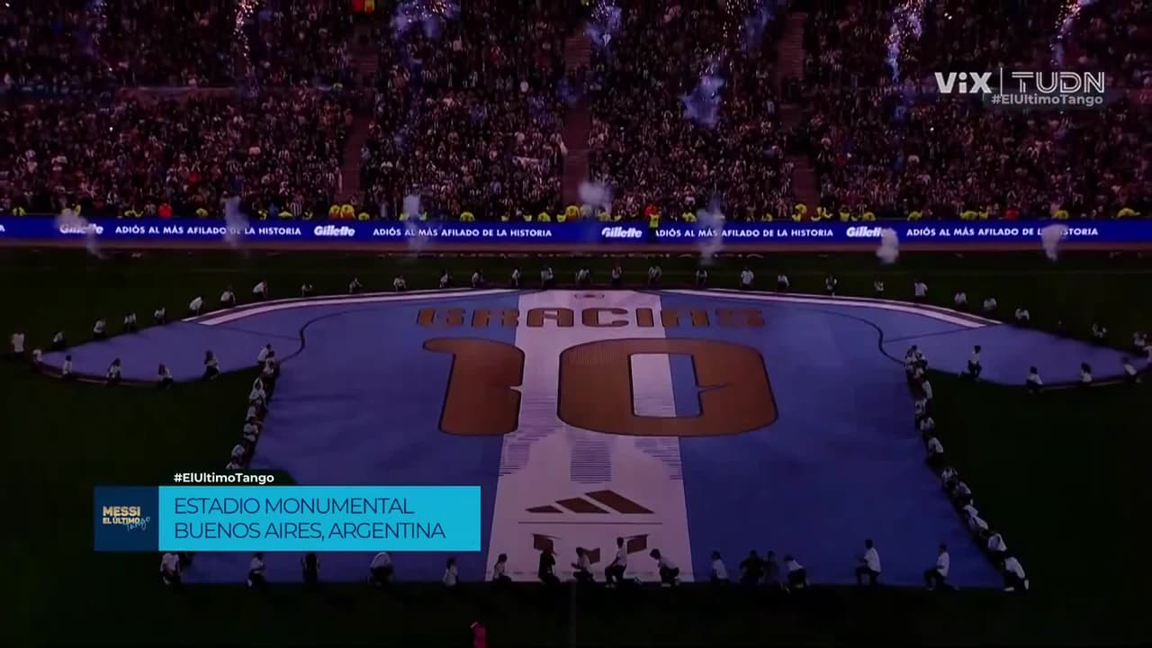 Qué momento ¡Ovacionan a Messi cuando salta a la cancha!