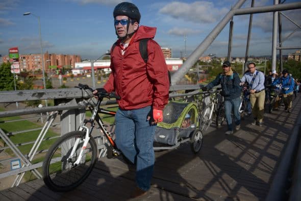 Como cada 5 de febrero, desde hace 16 años, en Bogotá. A través de redes sociales como Twitter los usuarios compartieron sus fotos con el hashtag #DíaSinCarro