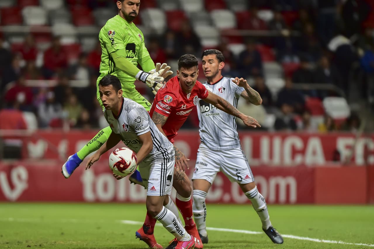 Estrada (17’) abrió el marcador para los locales. Correa (28’) y Conti (49’) dieron la vuelta al partido y Diego Rigonato (77´) empató el encuentro. Lorenzo Reyes de Atlas falló en la tanda de penales.