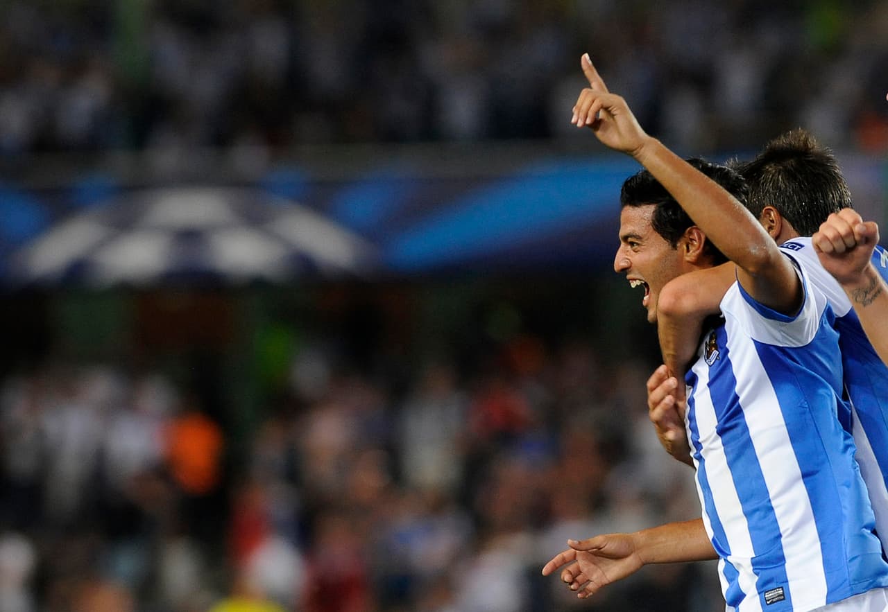 Encima, los dos amigos lograron juntos la proeza de calificar a la Real Sociedad para la Champions League edición 2013-2014.