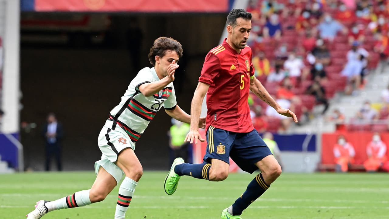 ¡España en predicamento! Busquets da positivo a Covid