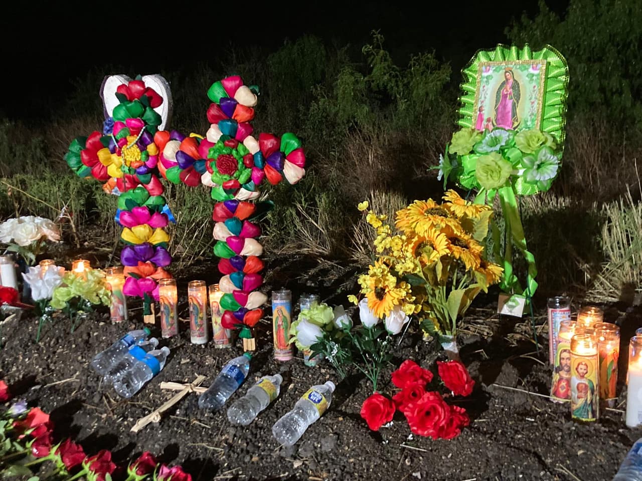 <a href="https://www.univision.com/local/san-antonio-kwex/joni-tziquin-tzoc-inmigrante-camion-san-antonio">Aunque se han identificado a algunas víctimas</a>, muchos familiares esperan para saber si su ser querida se encuentra entre los fallecidos.