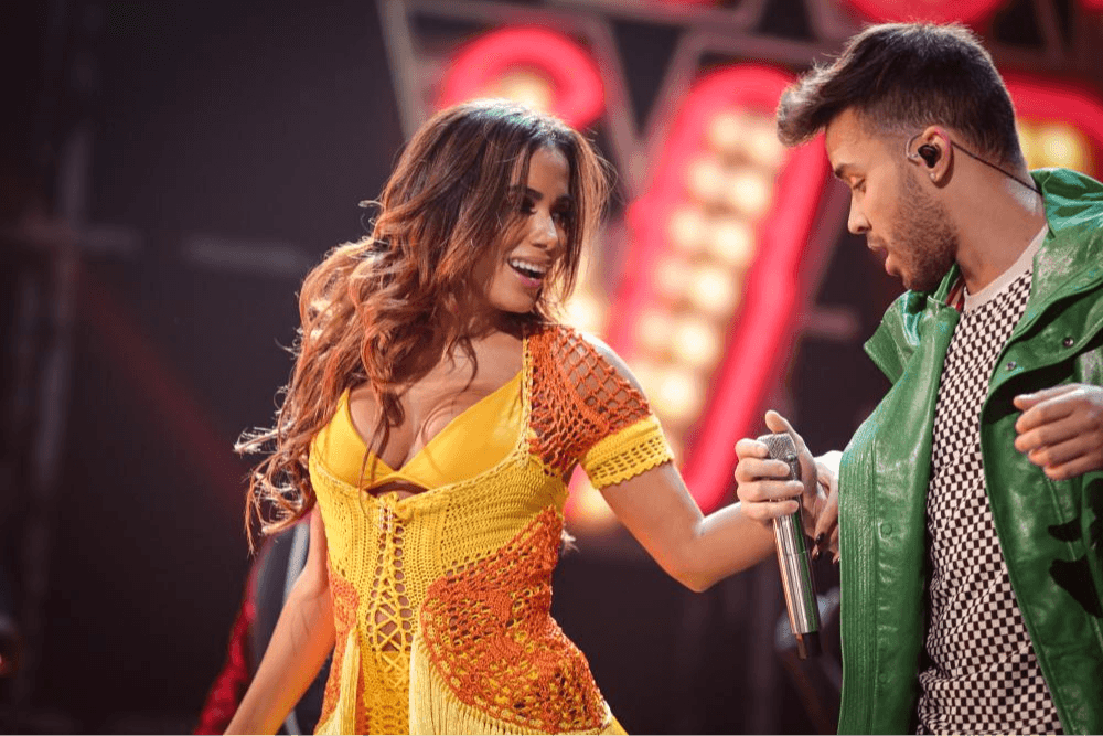Prince Royce y Anitta 
<br>Año: 2019
<br>'Stand by me' fue el tema que cantaron y bailaron juntos la brasileña y Prince Royce.