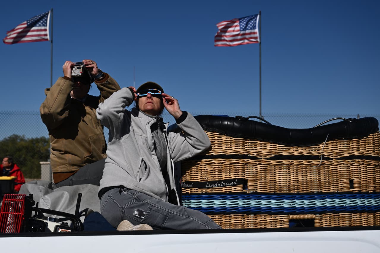 En Georgia el eclipse no será total y la luna solo obscurecerá el sol en un porcentaje que variará dependiendo de la ciudad en que uno se encuentre.
