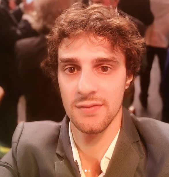 Después de estos dos grandes éxitos, Giorgio Cantarini participó en la película ‘In Love and War’ en el año 2001. A partir de entonces solo estuvo en producciones italianas como ‘Distretto di polizia’ y ‘Il mattino ha l’oro in bocca’.