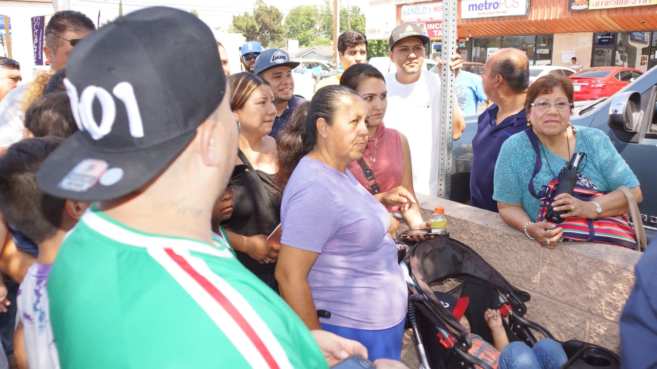 La Hondureña confía en que su selección le gane a México y en un próximo partido, y no tiene problema con seguir pagando apuestas hasta lograr que El Feo y El Pelón sean los que paguen el siguiente reto.