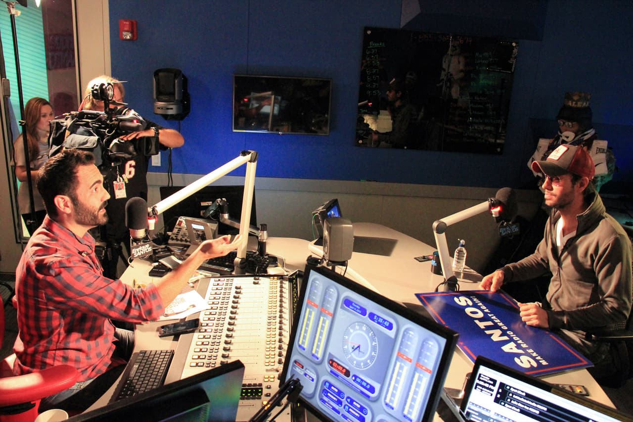 Enrique Iglesias en el Show de Enrique Santos