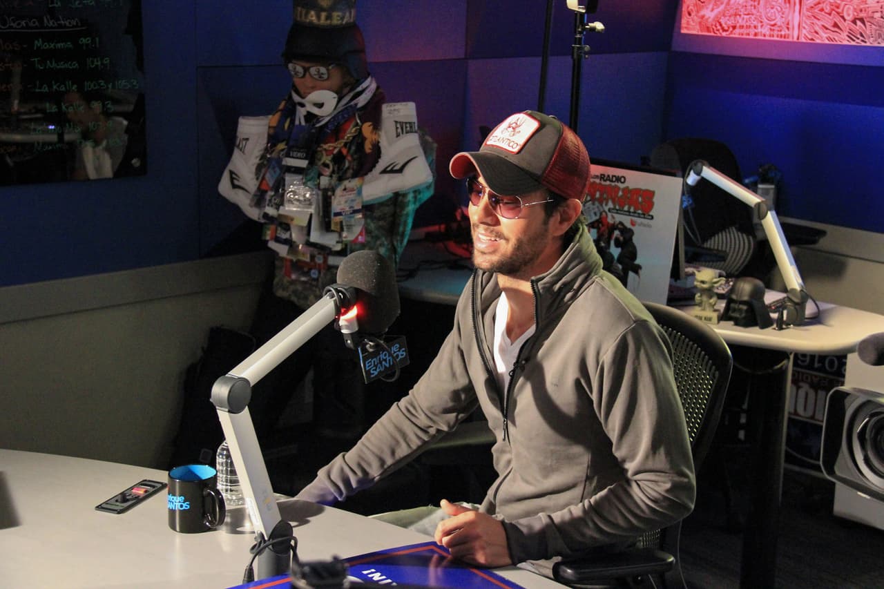 Enrique Iglesias en el Show de Enrique Santos