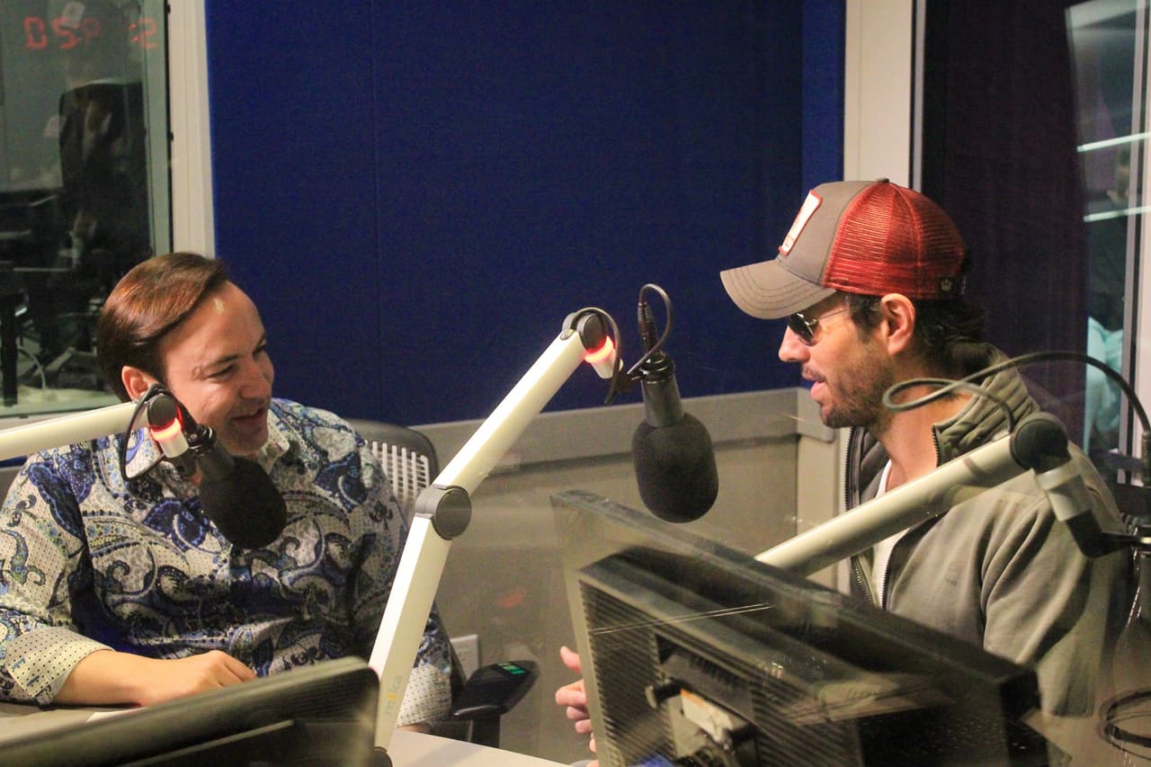 Enrique Iglesias en el Desayuno Musical de Amor 107.5 con Javier Romero