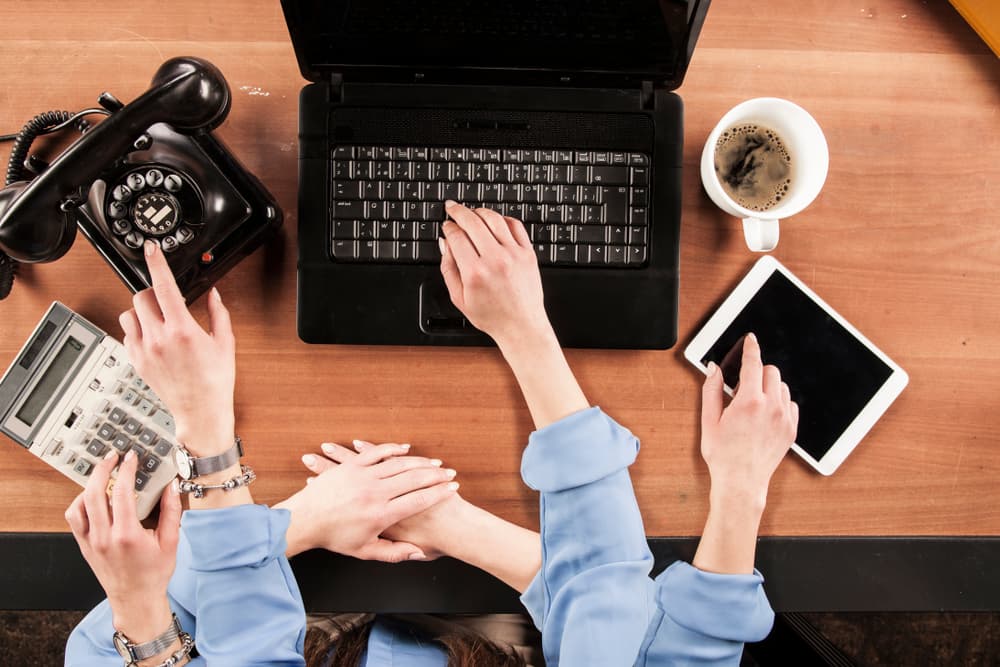 <b>SIGNOS DE AIRE (GÉMINIS, LIBRA Y ACUARIO)</b>
<br>Venus, regente de Libra, está siendo afectado pero no de forma negativamente. Tienden a querer hacer muchas cosas a la vez.
<br>