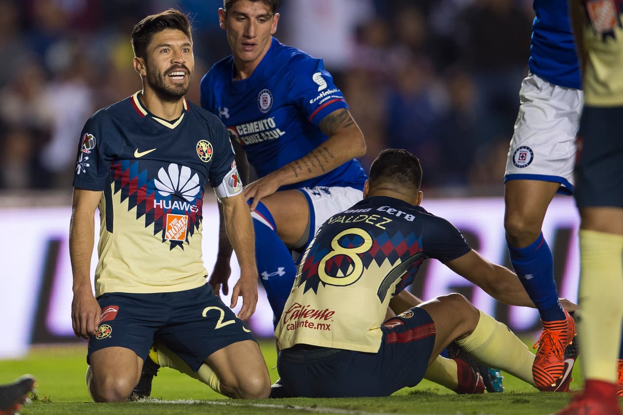 Oribe Peralta no podía faltar. El delantero americanista sólo sumó 6 goles en el torneo que le valieron para 69 puntos totales.