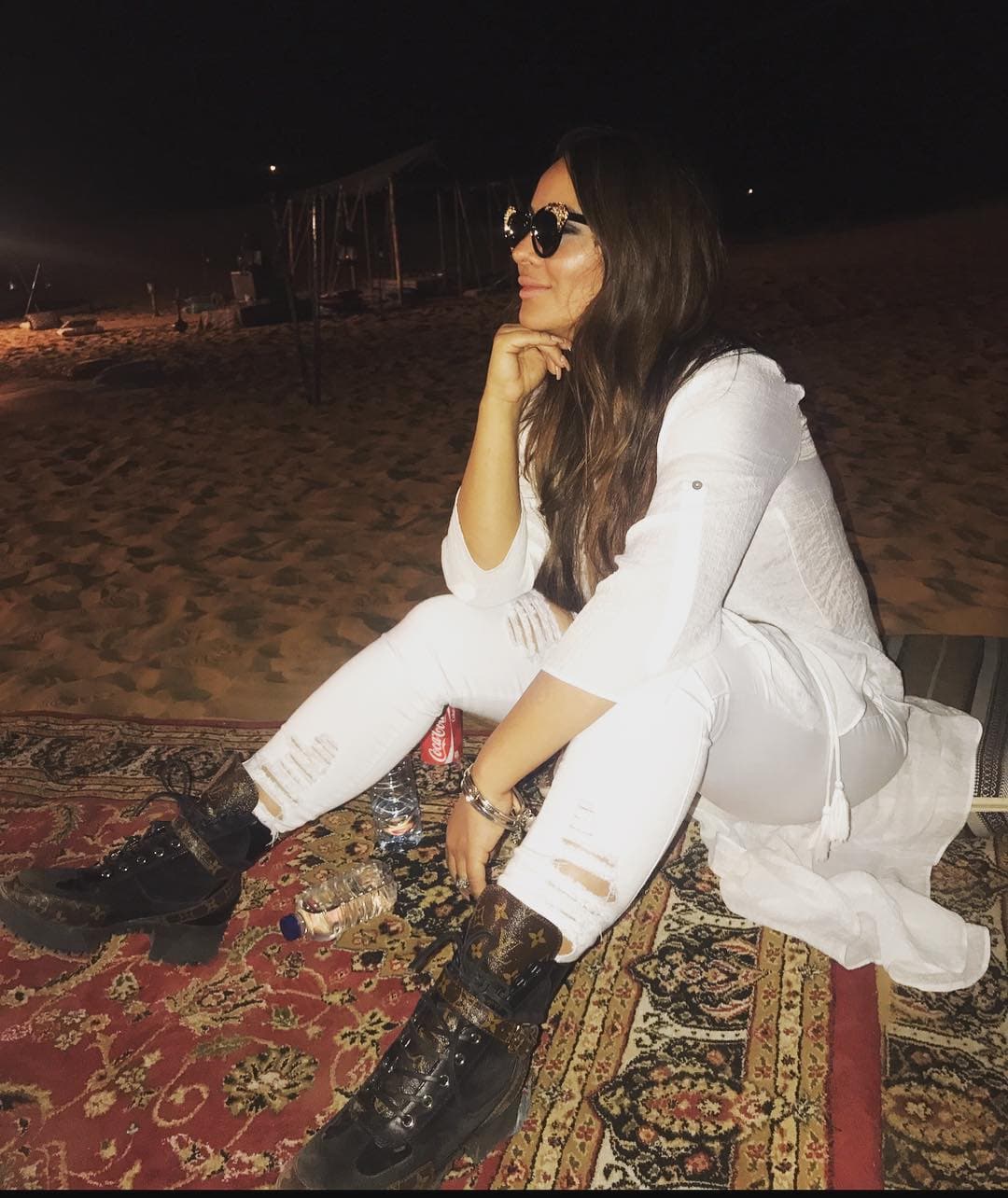 Dijo que ella “no es grata” para la familia Rivera y subrayó que si alguno de ellos no la quiere saludar “no sean hipócritas, no me saluden”.