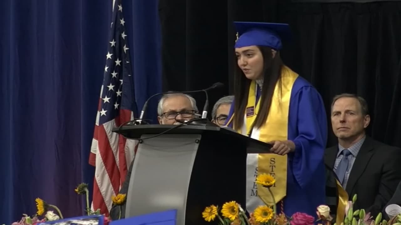 "No olvidaremos lo que hiciste por nosotros", homenaje al héroe hispano del tiroteo en Colorado el día de la graduación