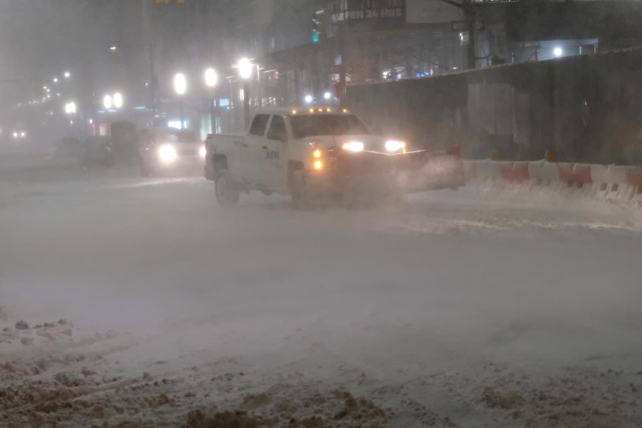 El condado Nassau registró cerca de 20 pulgadas de nieve en Levittown.