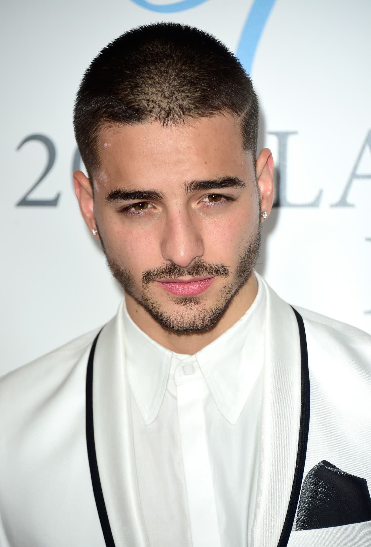 Para este momento, el cantante ya manejaba una imagen más madura y estilizada.