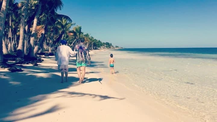 Sin embargo, han sido contadas las publicaciones de Bosé donde muestra a sus hijos, siempre anteponiendo cuidar el rostro de los menores.