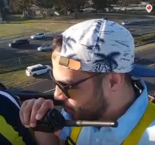 Víctor Santiago y José "El Negro" Figueroa regresan con Estos Dos Sin Frenos para ponerte a gozar.