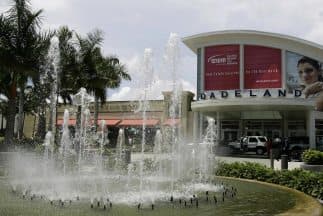 Dadeland Mall, uno de los más tradicionales en Miami-Dade. 
<br>