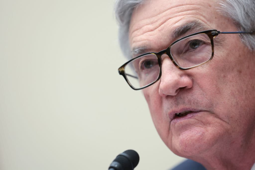 La Reserva Federal anuncia el alza de su tasa de interés más fuerte desde el 2000 en su lucha contra la inflación