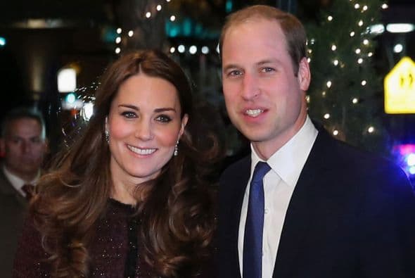 Pero Kate tiene una encantadora personalidad y ha logrado dejar muy buena imagen en cada sitio donde se presenta. Además todos quieren ver a la duquesa con su barriguita de embarazo.