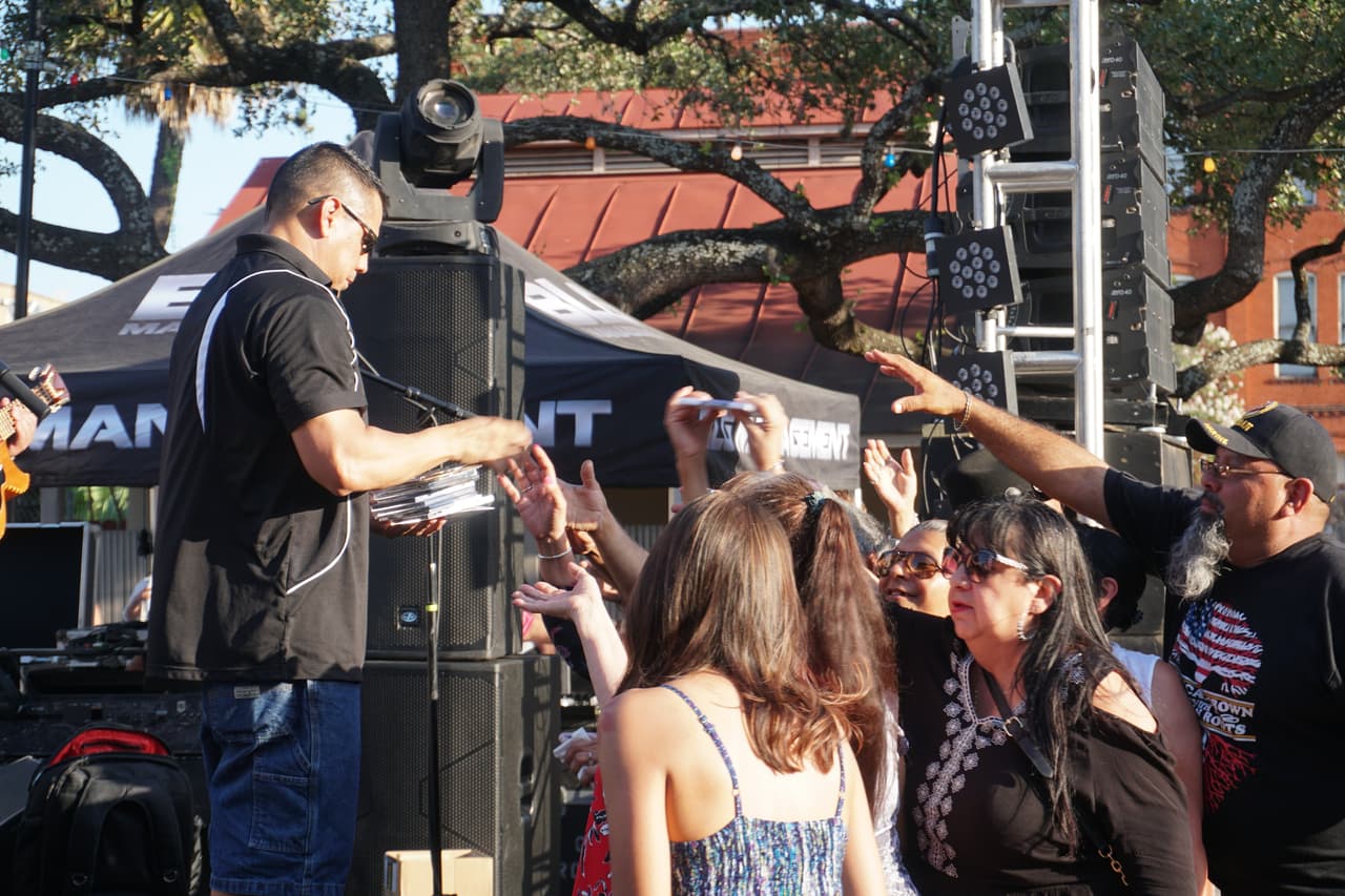 Ram Herrera, Los Banger Broz and Jorge Alejandro took the stage inside La Villita.