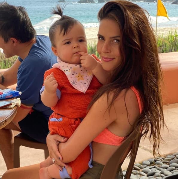 '[Quiero] estar con mi bebé, disfrutarla y aprovecharla; al igual que a mi esposo. Darles amor y compartir con mi familia', explicó en una entrevista para 
<a href="https://www.youtube.com/watch?v=JFw8Jd3mmLI" target="_blank">Hoy</a>.