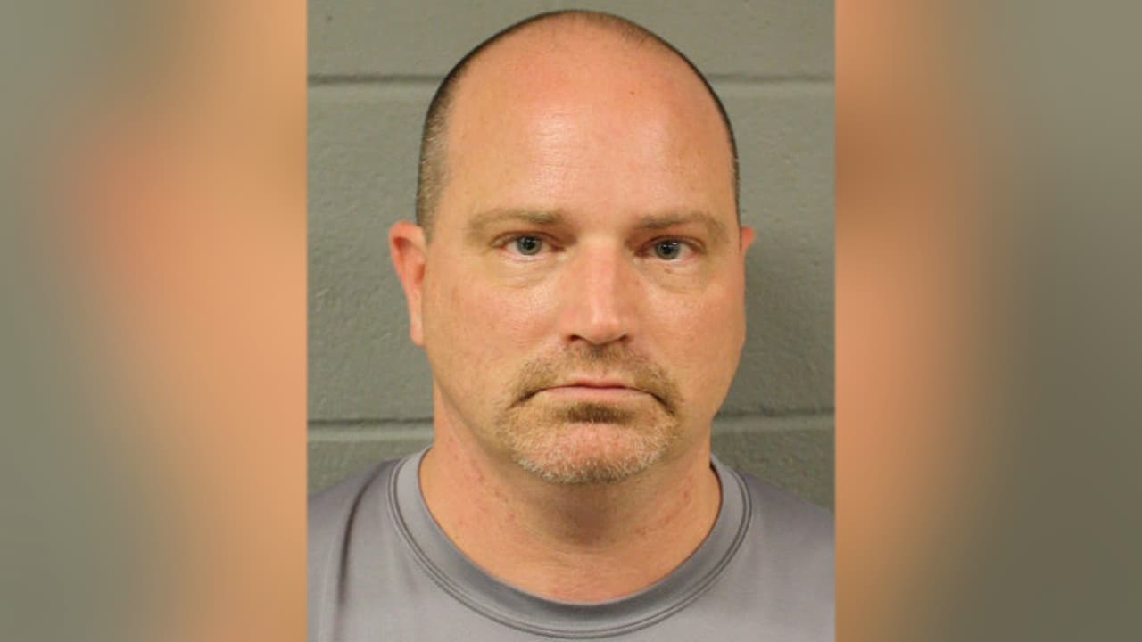 Acusan a un hombre de atraer a un niño con dulces para que accediera a realizar actos sexuales 