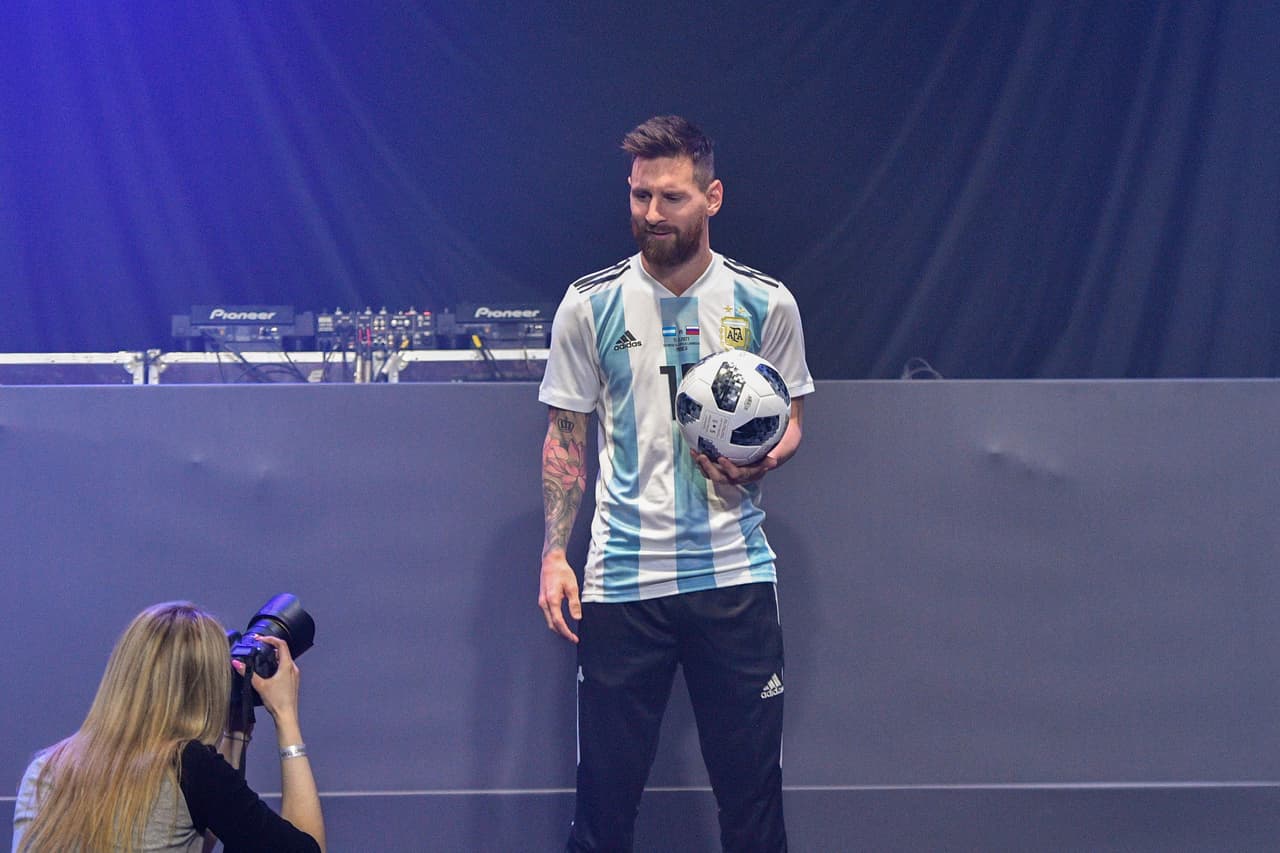 ¿Será cierto? Aparece portada de revista donde dan a Lionel Messi como ganador del 'Balón de Oro 2017