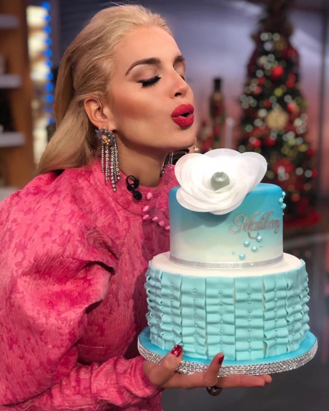 Después de unos movidos días de descanso en vísperas de la Navidad, en Despierta América iniciamos la semana con el cumpleaños de Malillany Marin, quien es una de nuestras invitadas especiales esta semana.