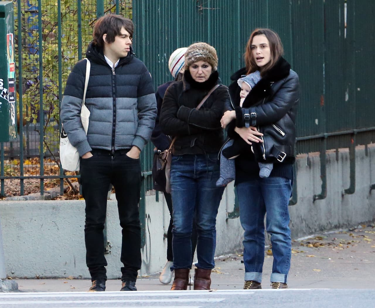 La familia entera paseando por las calles de Manhattan.