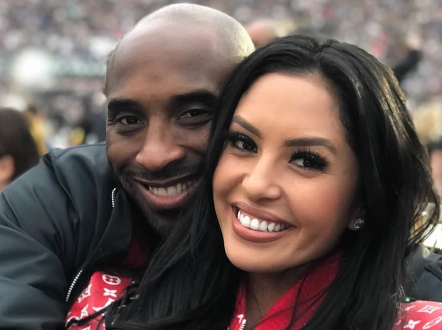 La queja interpuesta por el equipo de abogados de Bryant alega que el "mal manejo del departamento de esta conducta atroz, solo 
<b><a href="https://www.univision.com/famosos/la-viuda-de-kobe-bryant-interpone-un-reclamo-legal-por-la-filtracion-de-imagenes-sensibles-del-accidente-fotos">empeoró la angustia emocional de Vanessa</a></b>", reportó la revista.
<br>