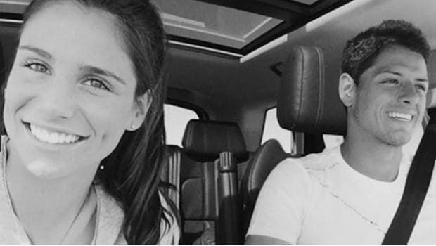 Era tal la formalidad de su relación que la pareja ya tenía planes de boda, pero decidieron cancelarlos en enero de 2017. La pareja fue vista junta por primera vez en abril de 2015 después de que se conocieran meses atrás en la ciudad de Madrid. La distancia habría sido la causante de que su relación se enfriara.