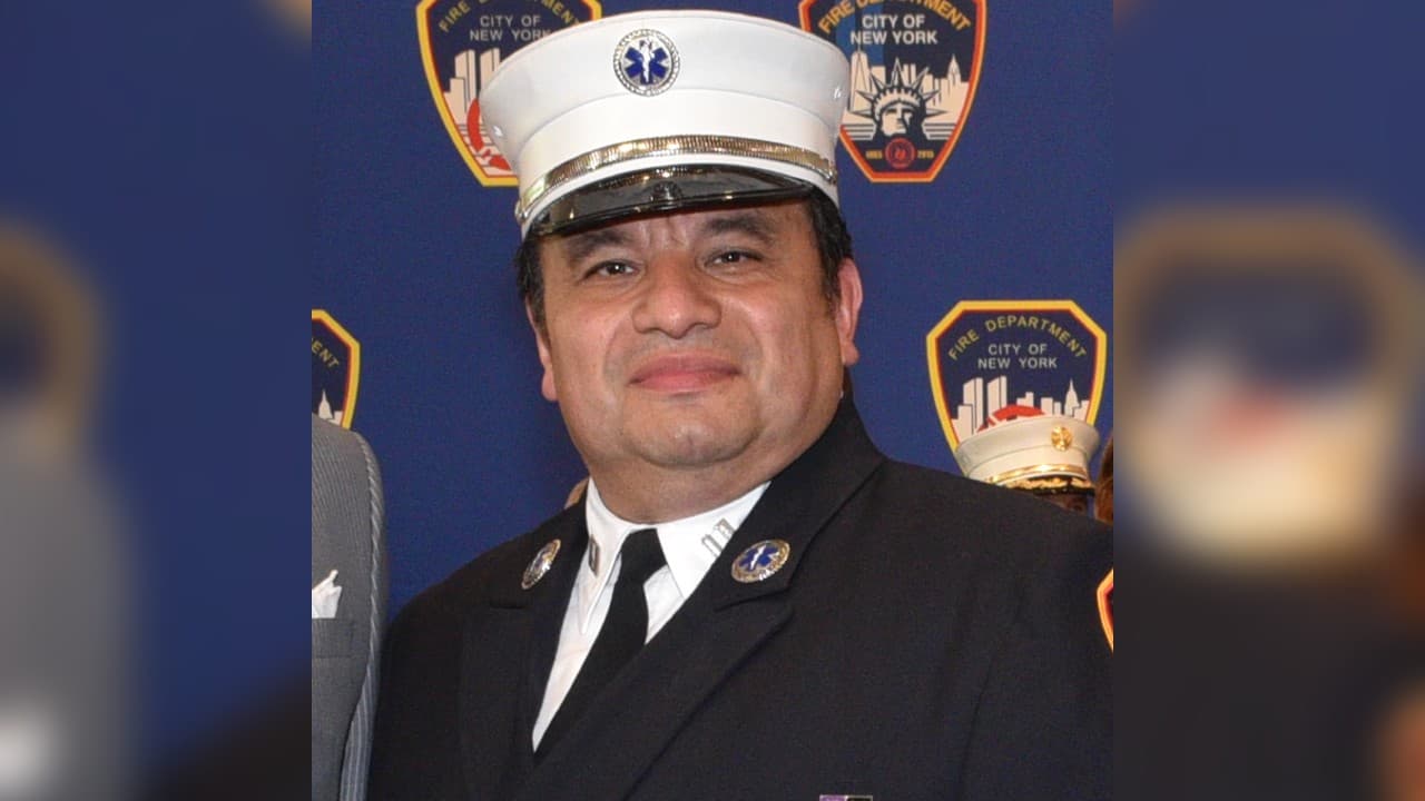 Capitán de Bomberos hispano vence al coronavirus tras 44 días hospitalizado y graves complicaciones