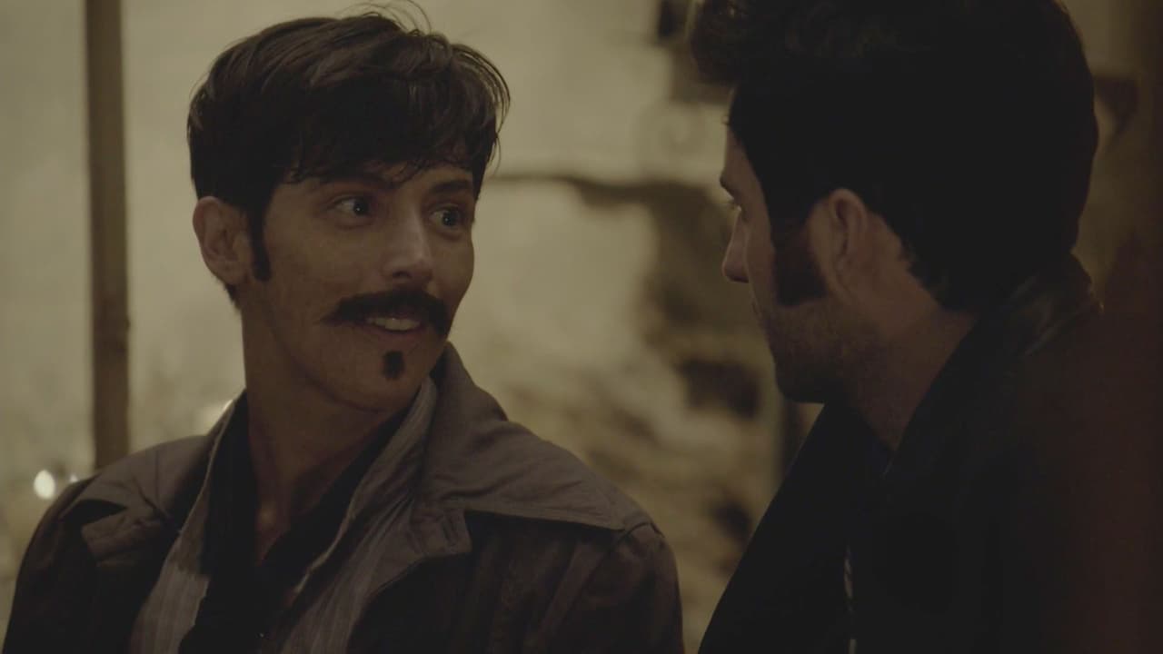 Lo ves cada noche en "El Hotel de los Secretos", él es el intrépido 'Jorge Arenas'.