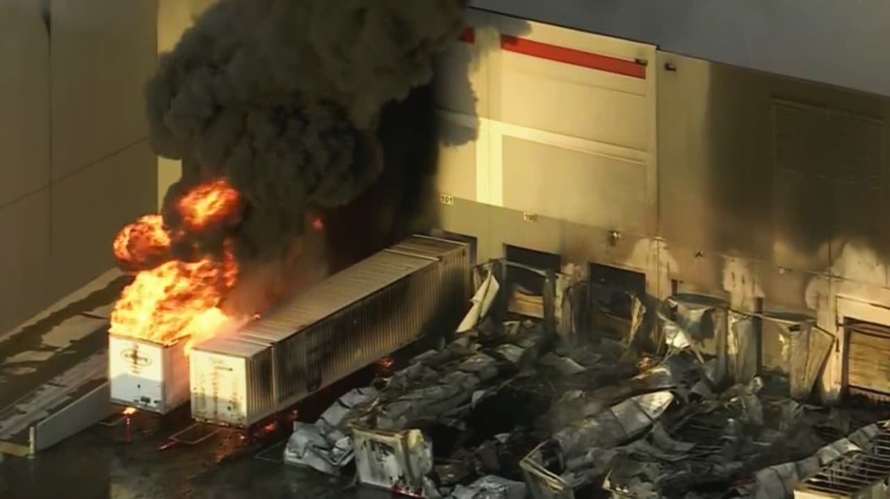 Se grabó incendiando almacén de Kimberly Clark y ahora enfrenta cargos del DOJ