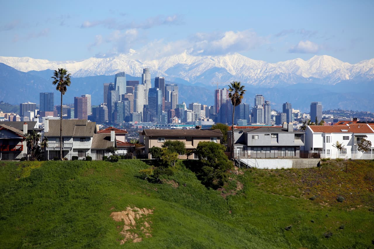 En las últimas dos semanas los angelinos se han preguntado, ¿por qué tanto frío? Creo que esta panorámica, dice más que mil palabras.