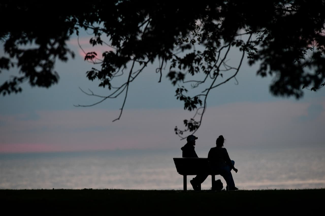 Lago Ontario, Tuesday, Aug. 25, 2026, in Olcott, N.Y. (AP Photo/Adrian Kraus)