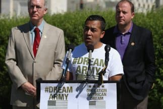 El activista mexicano Cesar Vargas. (Mark Wilson/Getty Images)