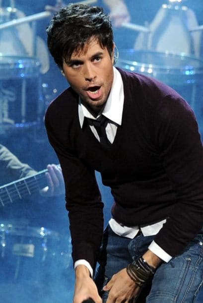 En el 2010 recibió una nominación a Canción del Año por el tema ‘Cuando Me Enamoro’.