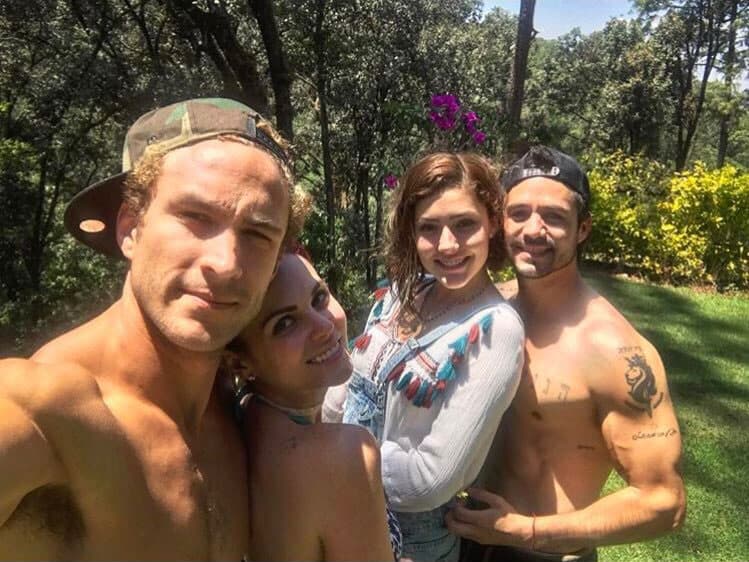 <b>Laura y Roberto son grandes amigos de <a href="http://www.univision.com/temas/jose-ron">José Ron</a> <a href="http://www.univision.com/programas/novelas/jose-ron-vuelve-a-protagonizar-escandalo-ahora-lo-acusan-de-haber-agredido-a-su-novia">y su novia Daniela Álvarez</a>.</b>