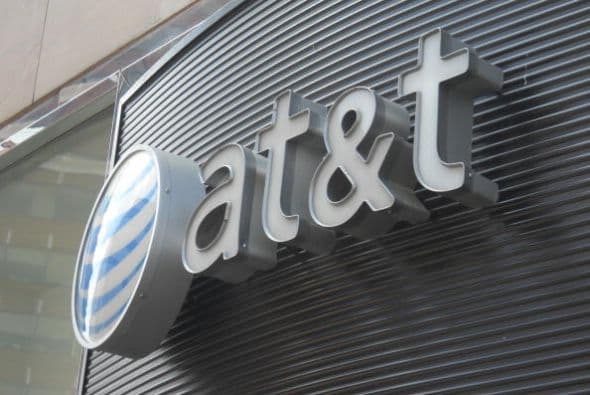 Cerca de un millón de abonados de AT&T sin servicio en el país debido a avería